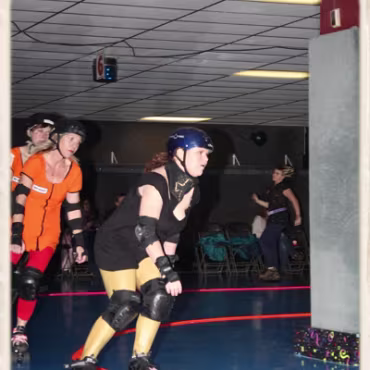 The Derby Girls - Nov. 14th Before videoing the bouts here are some photographs of the warm ups and tear down.