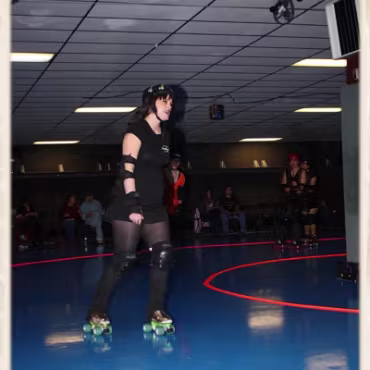 The Derby Girls - Nov. 14th Before videoing the bouts here are some photographs of the warm ups and tear down.