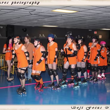 The Derby Girls - Nov. 14th Before videoing the bouts here are some photographs of the warm ups and tear down.