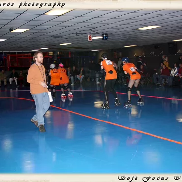 The Derby Girls - Nov. 14th Before videoing the bouts here are some photographs of the warm ups and tear down.