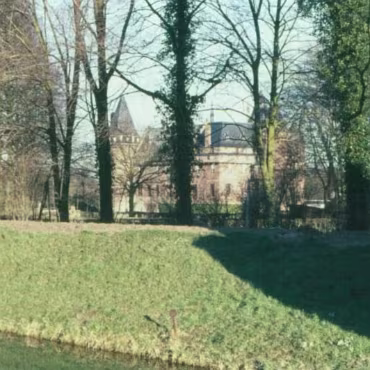 Holland - Nederlands All of these photographs were taken with my Canon F1 and scanned from the slides. Quality is therefore somewhat lacking!