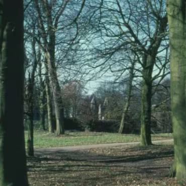 Holland - Nederlands All of these photographs were taken with my Canon F1 and scanned from the slides. Quality is therefore somewhat lacking!